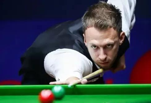 的运动员背 的运动员背